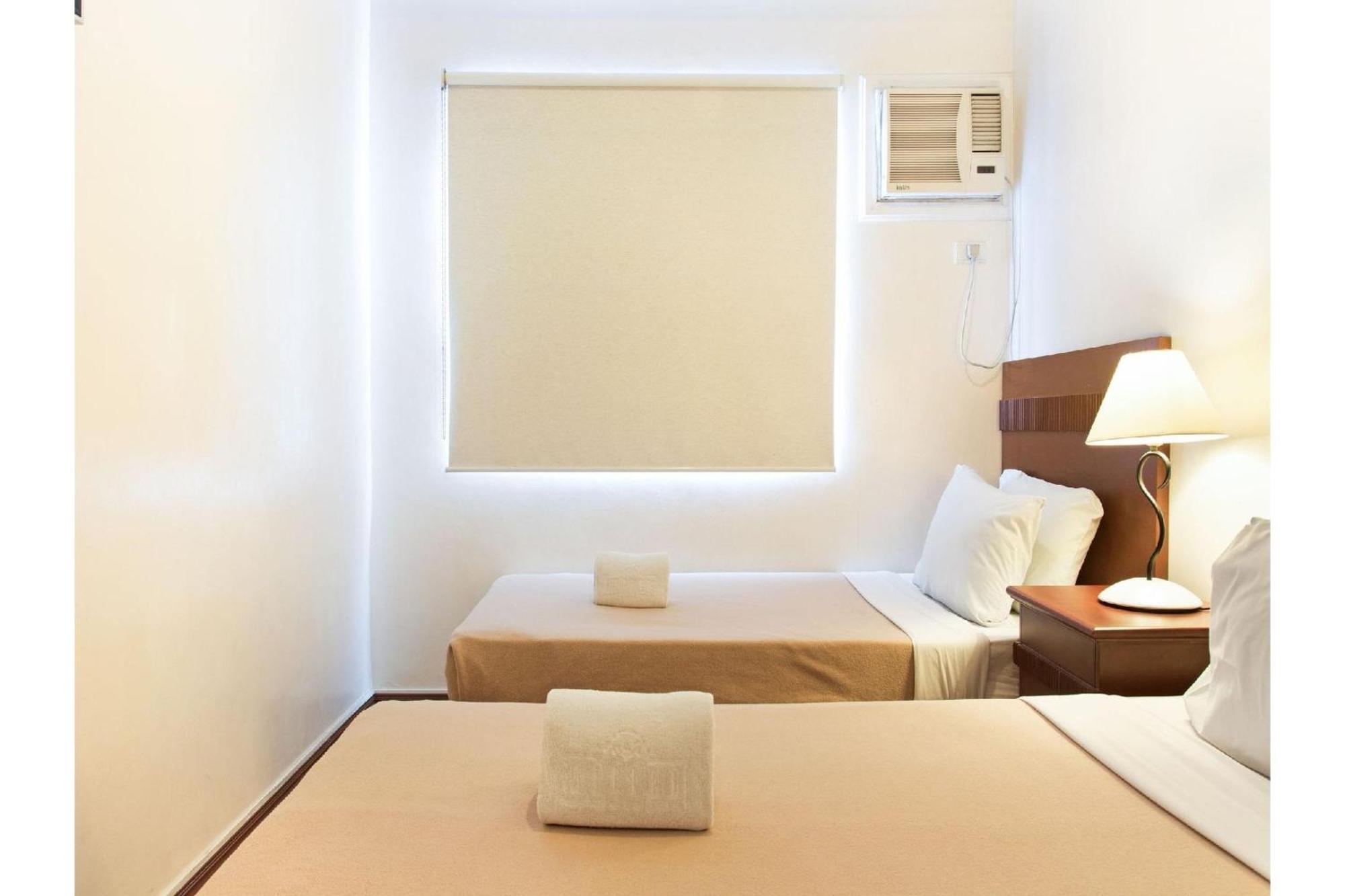 Townhouse Oak Avitel Hotel Near Osmena Highway, Pnr Pasay Station, Metro Manila 마카티 외부 사진