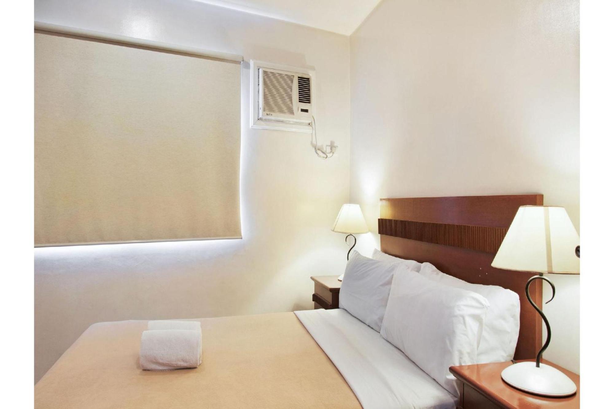 Townhouse Oak Avitel Hotel Near Osmena Highway, Pnr Pasay Station, Metro Manila 마카티 외부 사진
