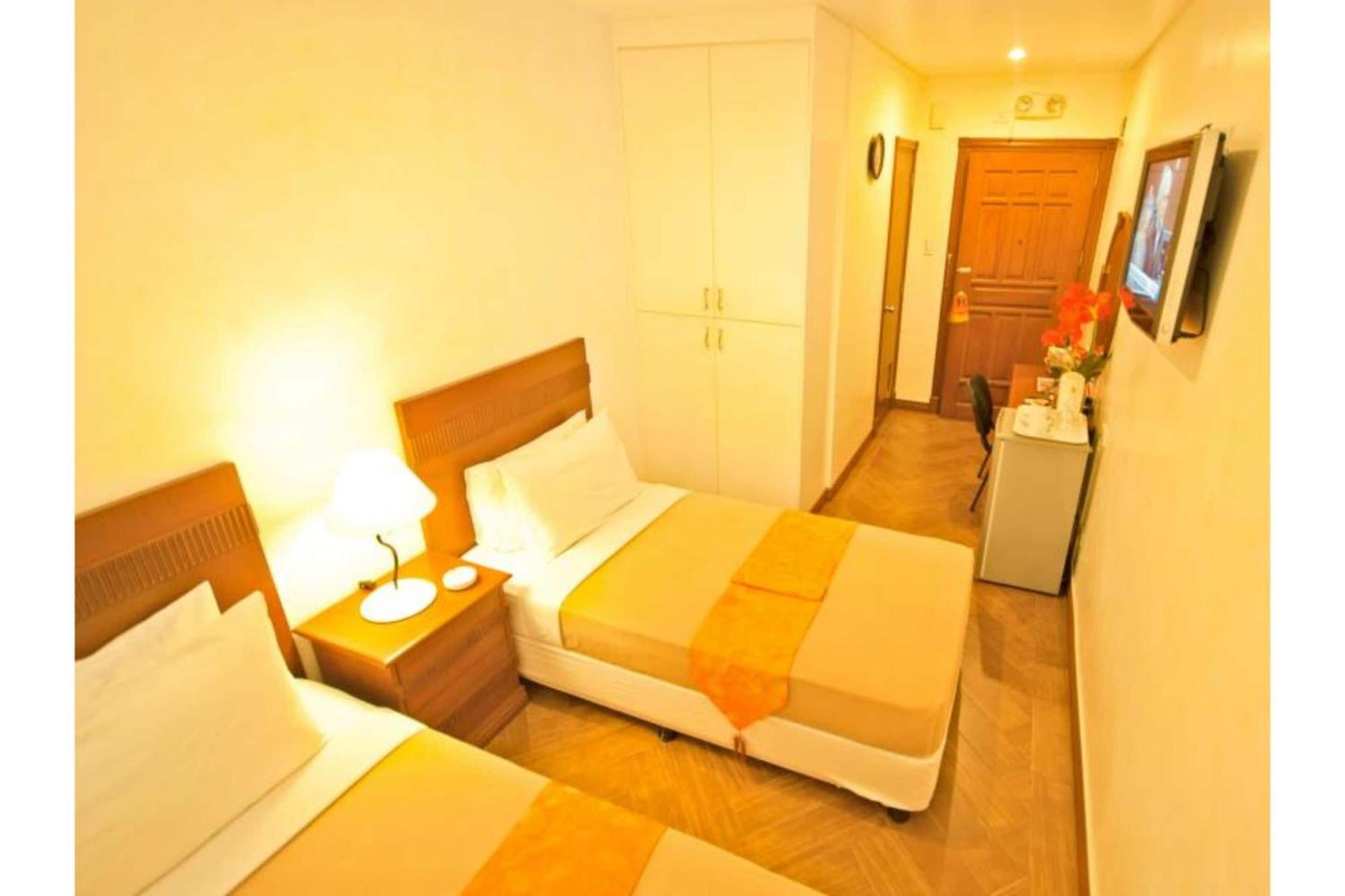 Townhouse Oak Avitel Hotel Near Osmena Highway, Pnr Pasay Station, Metro Manila 마카티 외부 사진