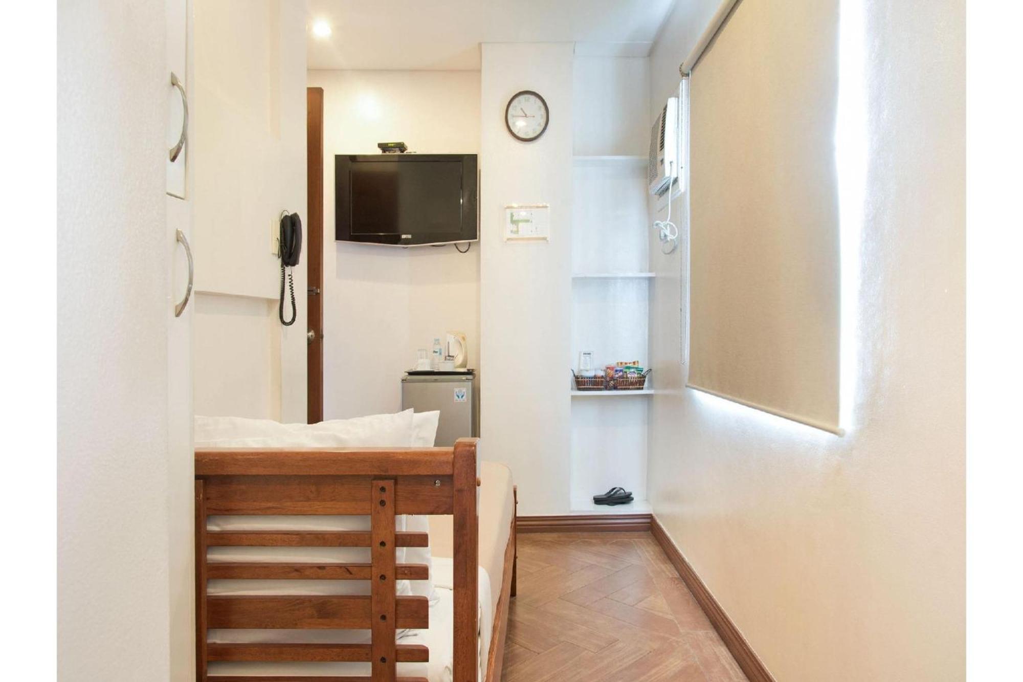 Townhouse Oak Avitel Hotel Near Osmena Highway, Pnr Pasay Station, Metro Manila 마카티 외부 사진