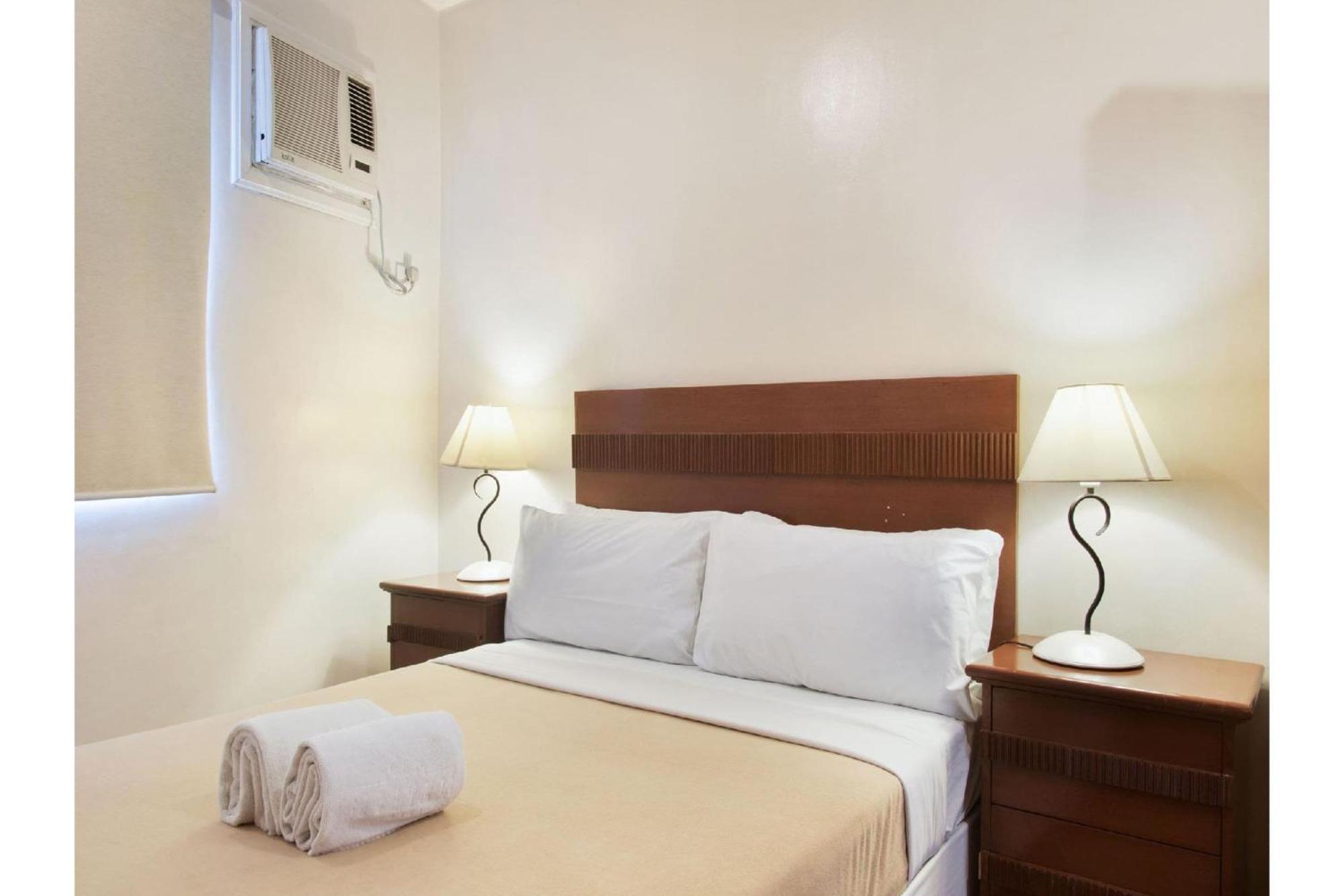 Townhouse Oak Avitel Hotel Near Osmena Highway, Pnr Pasay Station, Metro Manila 마카티 외부 사진